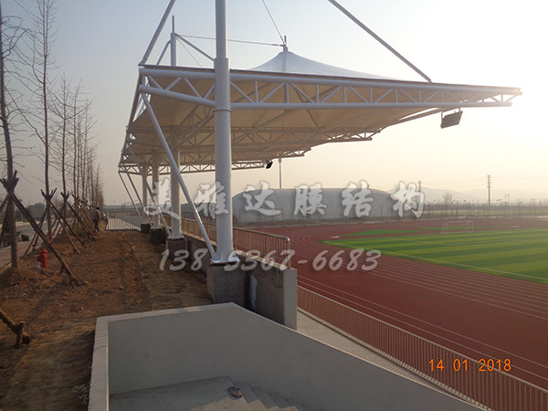 山东路桥集团孵化基地看台膜结构