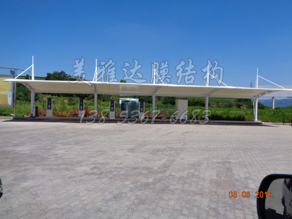 河北承德服务区 平泉北区