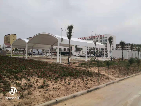 车棚膜结构：滨州市第二人民医院车棚膜结构