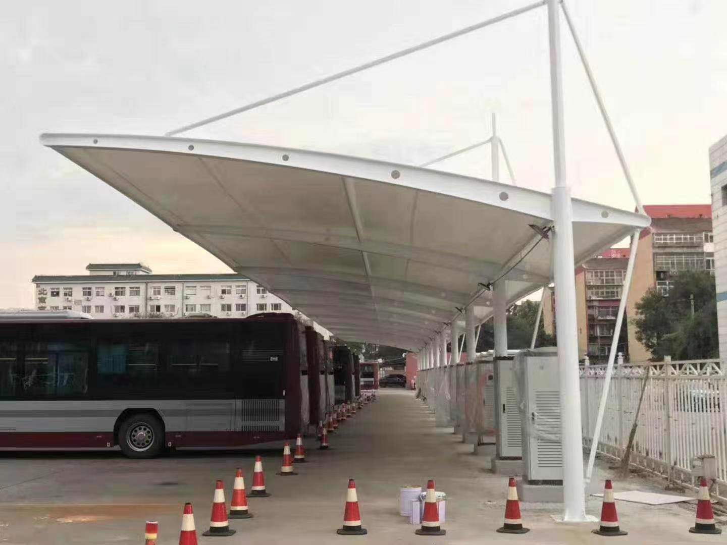 膜结构车棚是怎么防火防雷的
